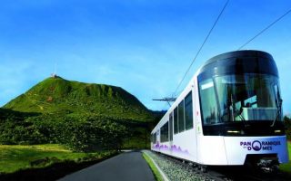 LE TRAIN PANORAMIQUE DES DOMES